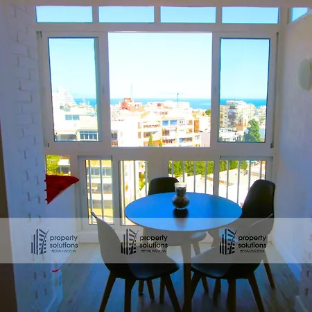 Apartament 714 Iris - Vista Al Mar - Cerca De Tren, Restaurantes, Tiendas - Playa A 10 Min Caminando *